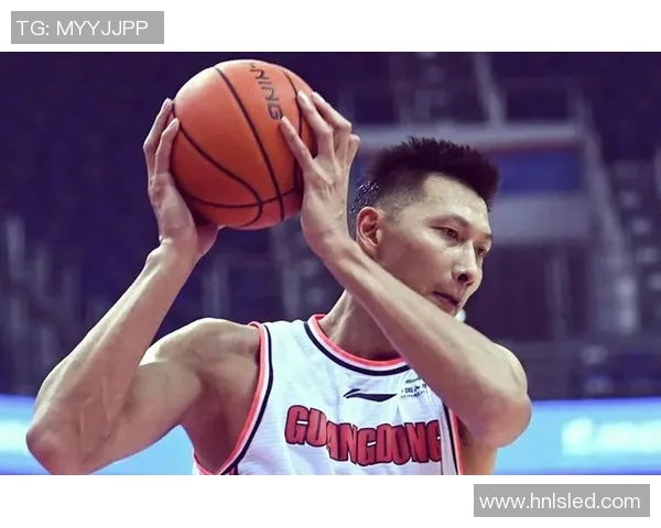 易建联：从篮球场上的传奇到中国体育的精神象征之路